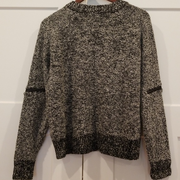 Sweater - Picture 2 of 3